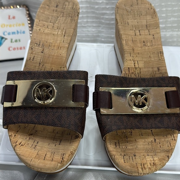 (O) Michael Kors Women's Platform Wedge Sandals
Cork Brown, Size 9 M - Picture 3 of 11